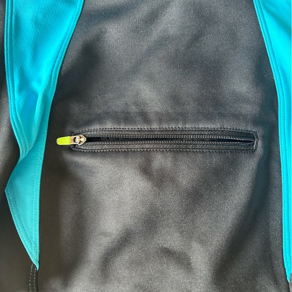 Womens North Face running jacket Medium - Picture 6 of 10